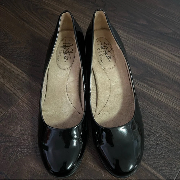 Life Stride Black Patent Heels - Picture 4 of 11